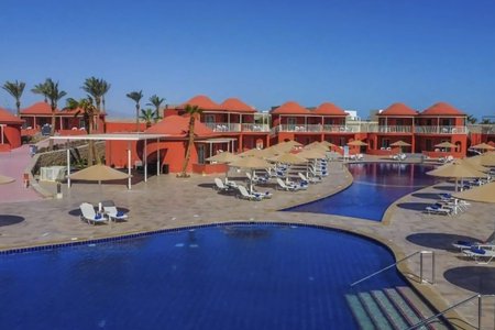 Pickalbatros Laguna Club Resort