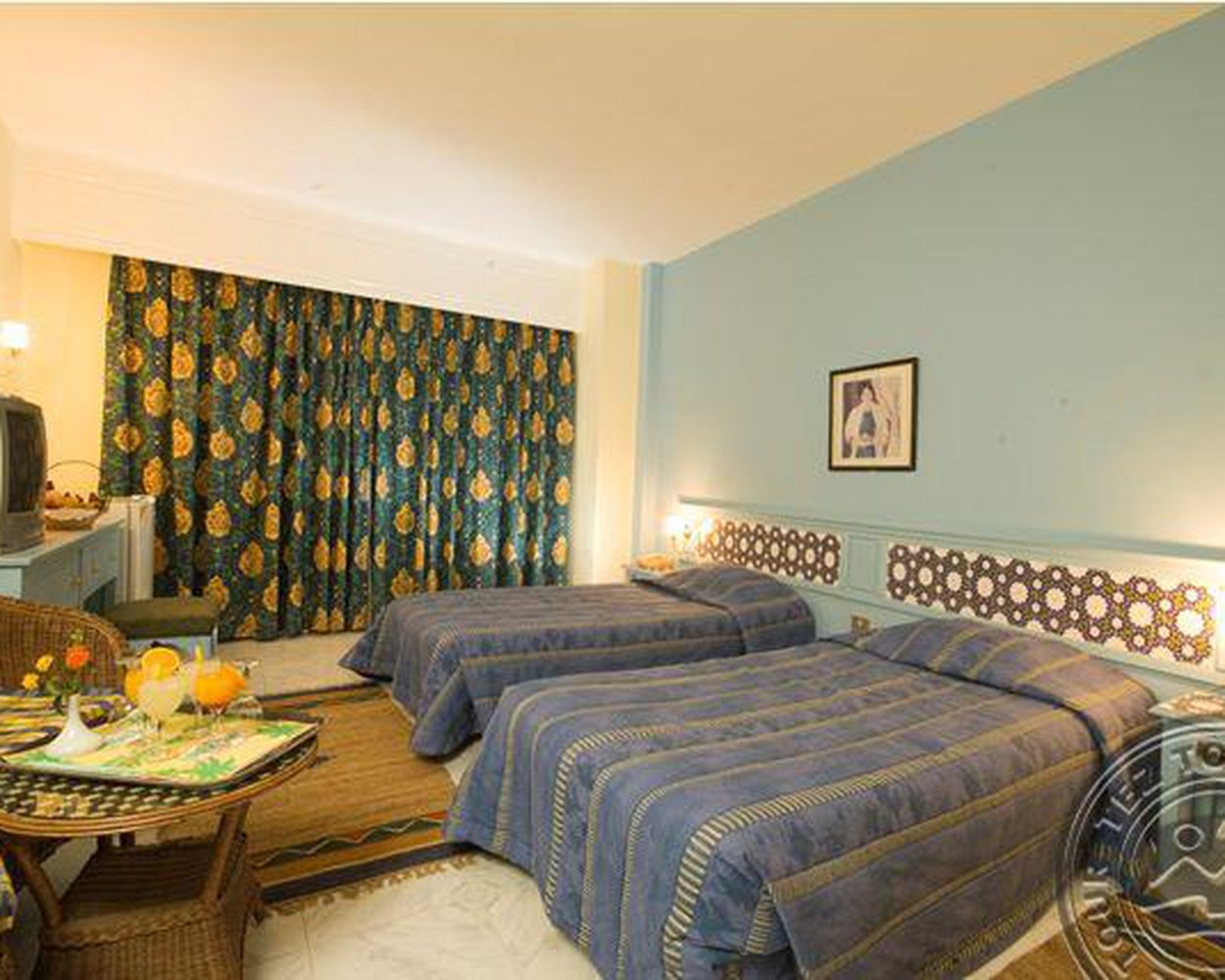 Египет отель lotus bay beach resort. Лотус бэй бич резорт сафага. Lotus bay 4 египет. Lotus bay safaga 4. Лотус отель сафага египет.